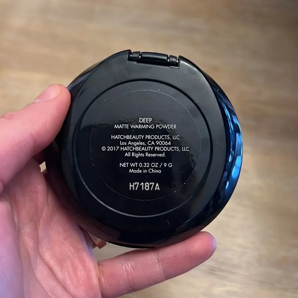 Kristofer Buckle Matte Warming Powder